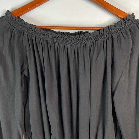BRANDY MELVILLE Off The Shoulder Crop Peasant Top Black Elastic Waist Boho OS - Picture 3 of 10